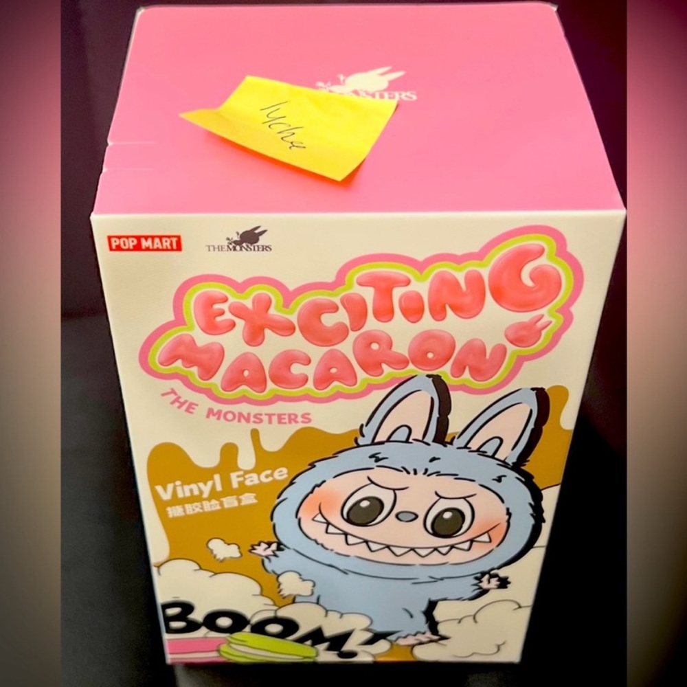 LABUBU Lychee Berry Pop Mart Exciting Macaron - Brand New / Unopened!